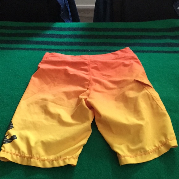 Billabong board shorts 30 waist - Picture 2 of 8